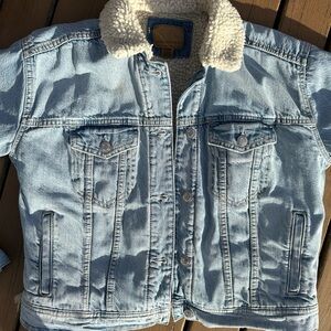 American Eagle Sherpa lined Jean jacket